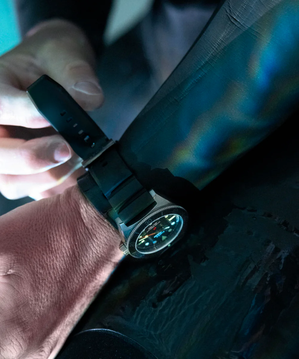 Deepwater Reef 200 41mm Synthetic Rubber Strap Watch - Image 3