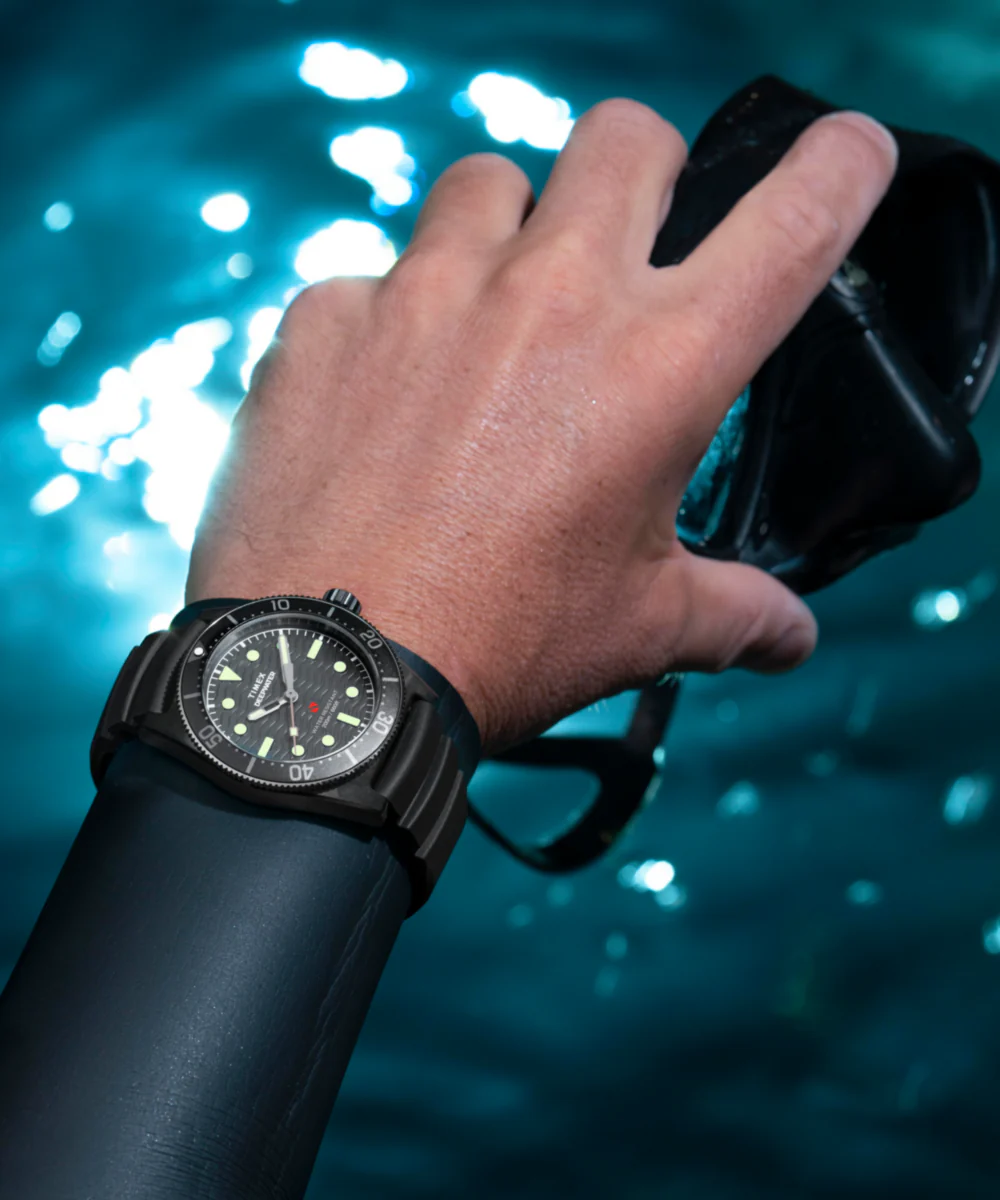 Deepwater Reef 200 41mm Synthetic Rubber Strap Watch - Image 9