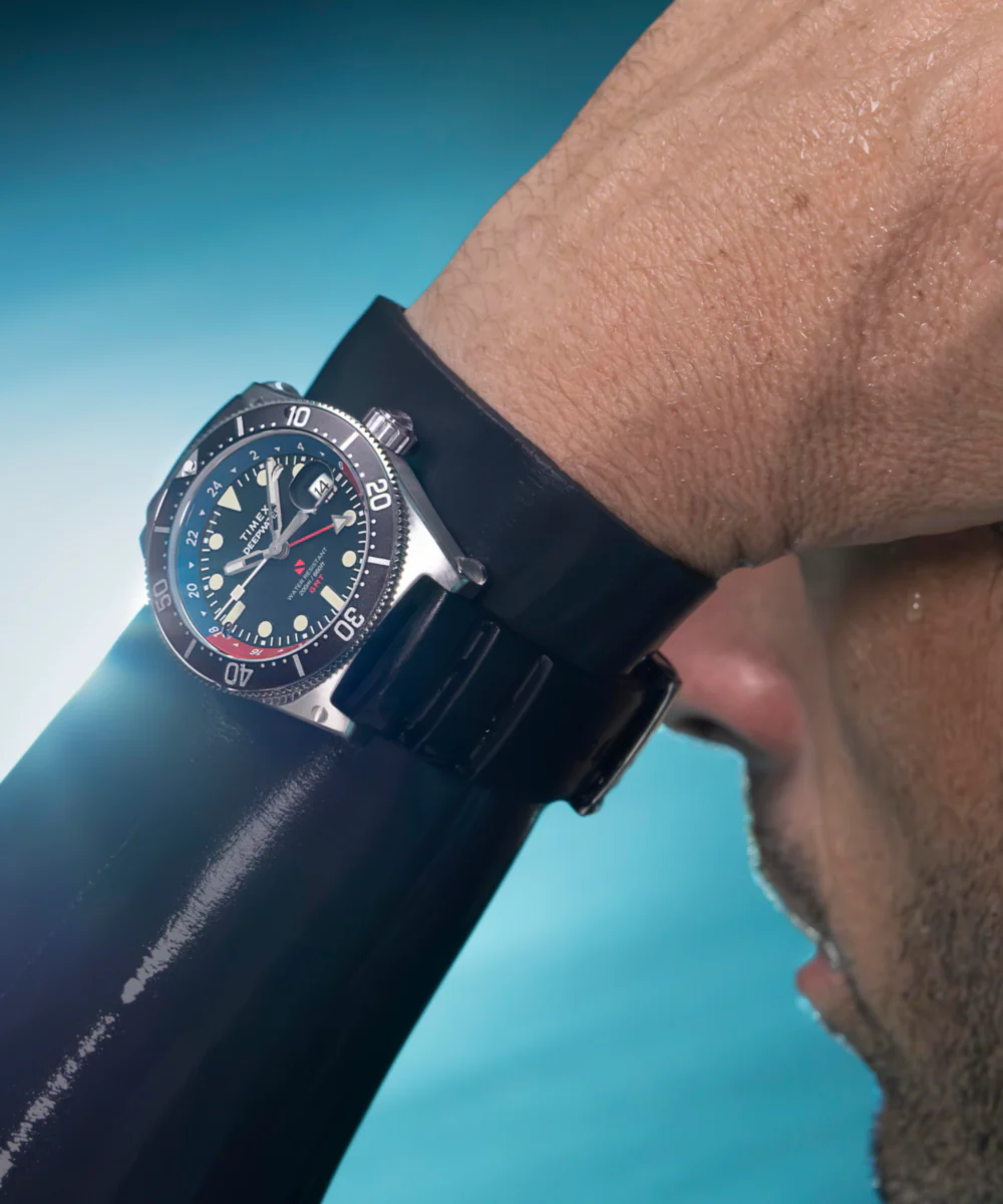 Deepwater Reef 200 GMT 41mm Synthetic Rubber Strap Watch - Image 11